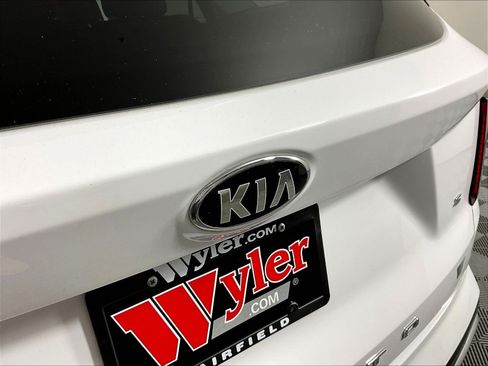 Used 2021 Kia Sorento S FWD image 24