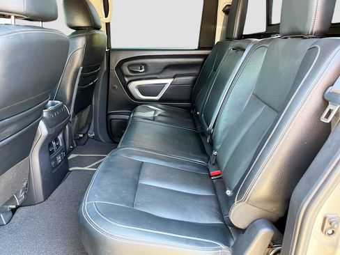 Used 2020 Nissan Titan SL w/ Moonroof Package RWD image 26