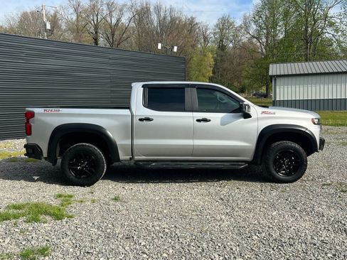 Used 2019 Chevrolet Silverado 1500 LT Trail Boss image 6