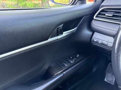 Used 2023 Toyota Camry SE FWD image 39