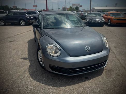 Used 2014 Volkswagen Beetle 2.5 image 7