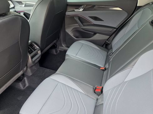 New 2026 Volkswagen Tiguan SE FWD image 23