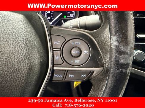 Used 2021 Toyota Camry LE image 23