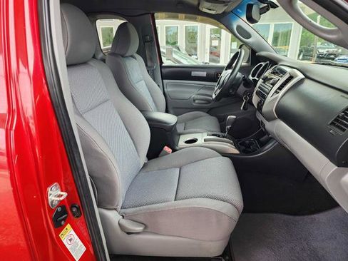 Used 2012 Toyota Tacoma 4x4 Access Cab V6 w/ TRD Off-Road Pkg image 14