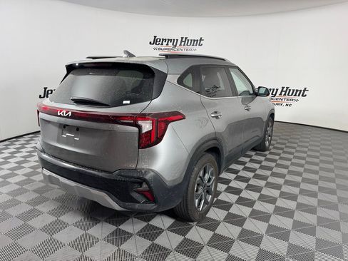 Used 2024 Kia Seltos S image 9