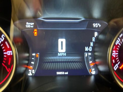 Used 2023 Dodge Challenger SXT RWD image 17