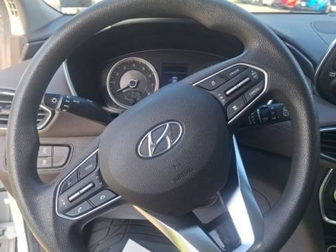Used 2019 Hyundai Santa Fe SE AWD/4WD image 14