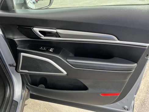 Used 2021 Kia Telluride S FWD image 24