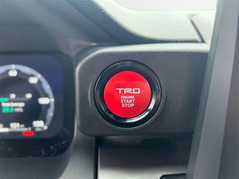 Used 2024 Toyota Tacoma TRD Off-Road image 26