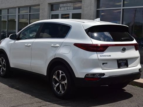 Used 2022 Kia Sportage LX FWD image 7