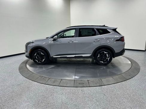 New 2026 Kia Sportage EX image 8