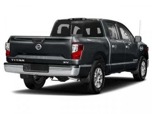 Used 2018 Nissan Titan SV w/ SV Convenience Package image 2