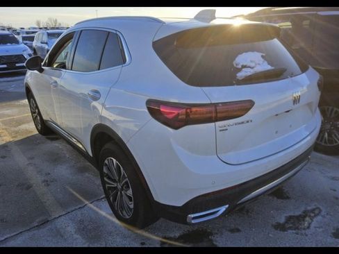 Used 2025 Buick Envision Preferred image 2