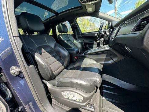 Used 2017 Porsche Macan AWD/4WD image 15