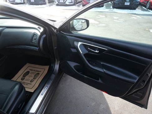 Used 2016 Nissan Altima 2.5 SL w/ 2.5 Technology w/LED Package image 20