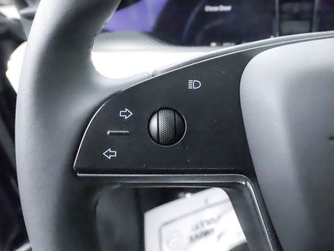 Used 2023 Tesla Model S Plaid image 9