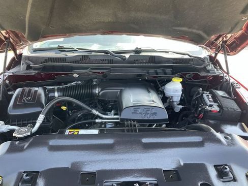 Used 2024 RAM 1500 Classic SLT AWD/4WD image 27