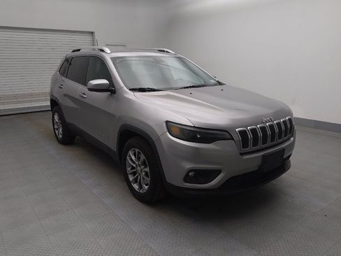 Used 2019 Jeep Cherokee Latitude Plus w/ Cold Weather Group image 13