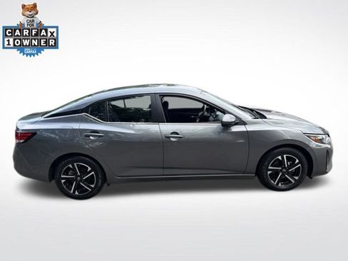 Used 2024 Nissan Sentra SV FWD image 9