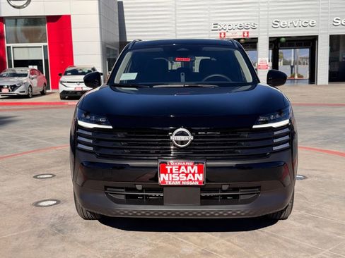 New 2026 Nissan Kicks SV w/ SV Premium Package image 3