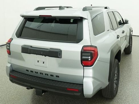 New 2026 Toyota 4Runner SR5 RWD image 8