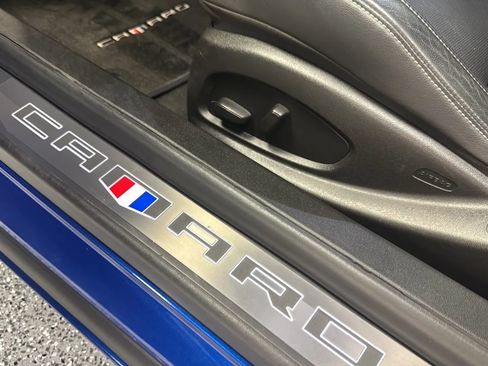 Used 2016 Chevrolet Camaro SS RWD image 26