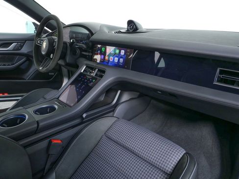Certified 2025 Porsche Taycan 4S AWD/4WD image 21