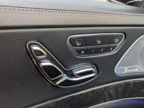 Used 2018 Mercedes-Benz S 560 Sedan image 37