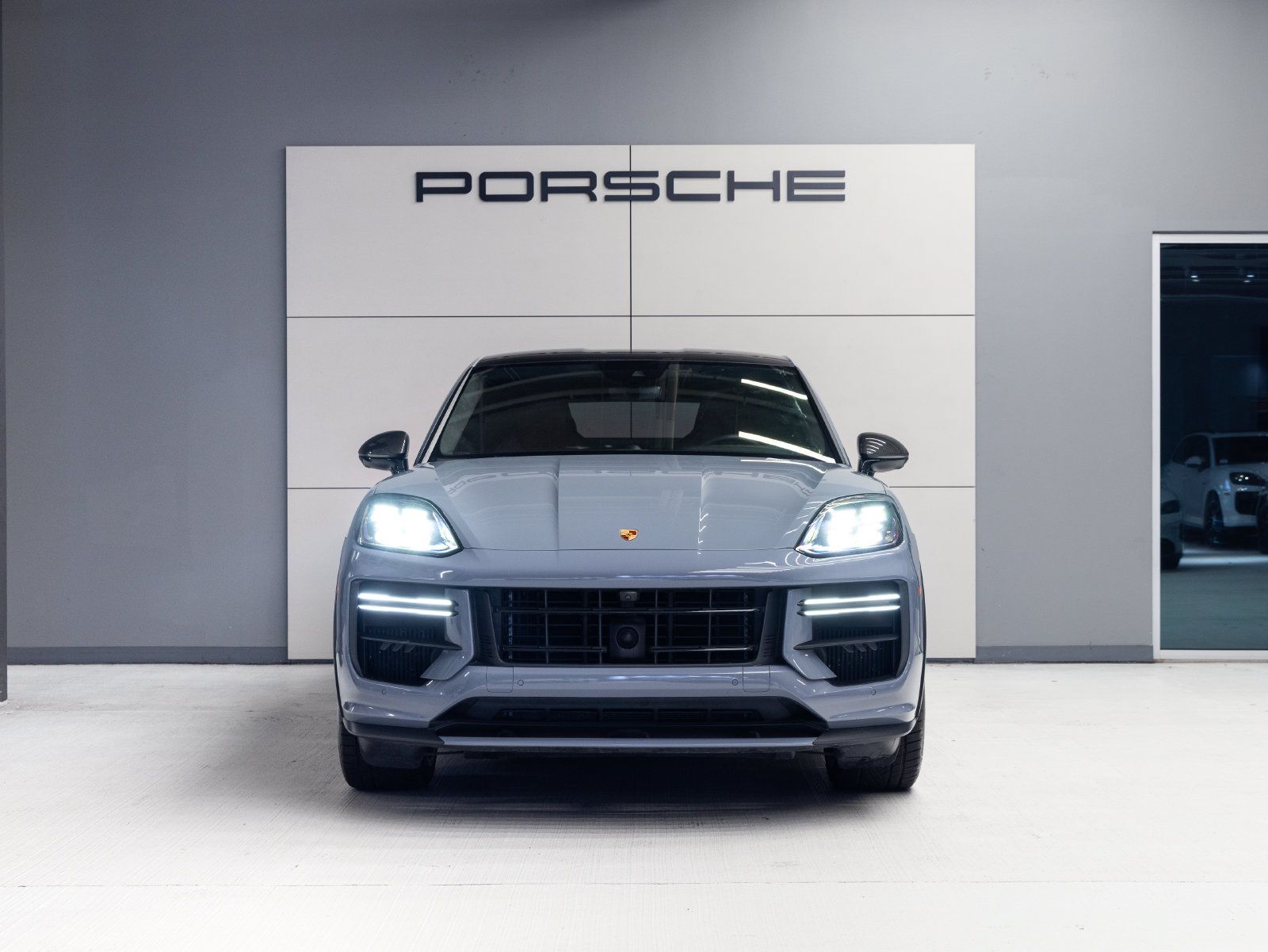 Certified 2024 Porsche Cayenne Turbo GT AWD/4WD image 10