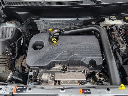 Used 2023 Chevrolet Equinox RS FWD image 46