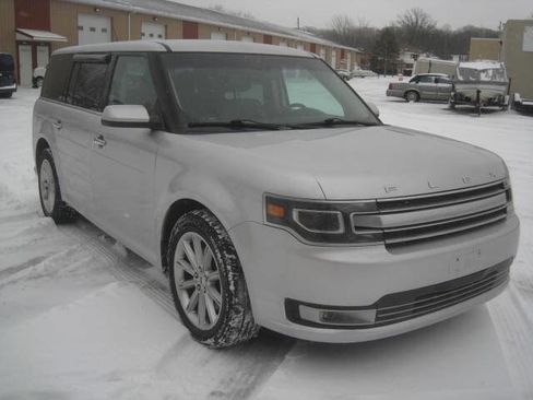 Used 2018 Ford Flex Limited image 3