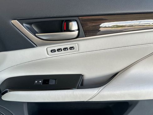 Used 2013 Lexus GS 350 w/ Luxury Pkg RWD image 18