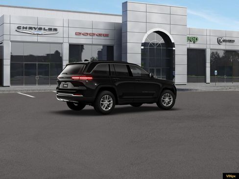 New 2026 Jeep Grand Cherokee Laredo X image 8
