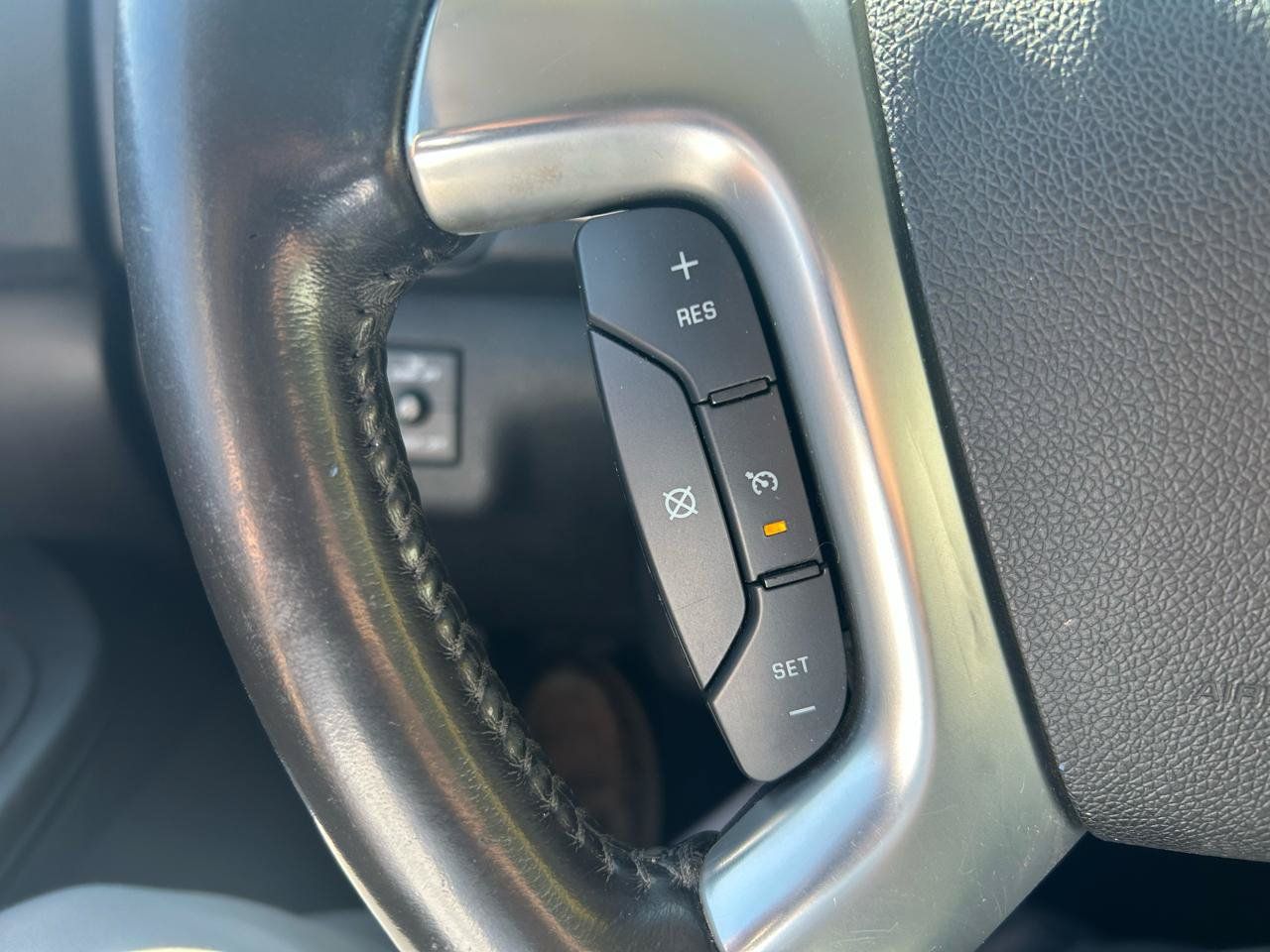 Used 2017 Chevrolet Traverse LT w/ Style and Technology Package FWD image 19