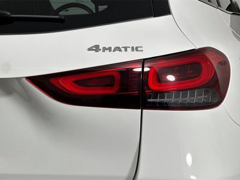 Certified 2023 Mercedes-Benz GLA 250 4MATIC image 33
