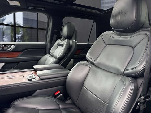 Used 2024 Lincoln Navigator Reserve AWD/4WD image 26