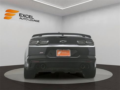 Used 2019 Chevrolet Camaro SS image 39