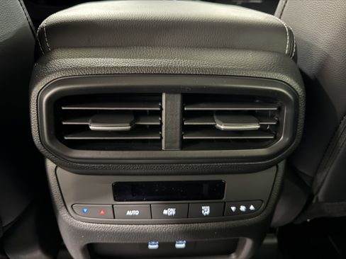 New 2026 Honda Pilot Touring image 37