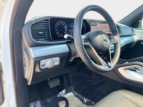 Certified 2024 Mercedes-Benz GLS 450 4MATIC image 20