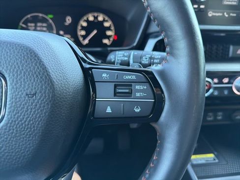 Used 2024 Honda CR-V Sport Touring image 17