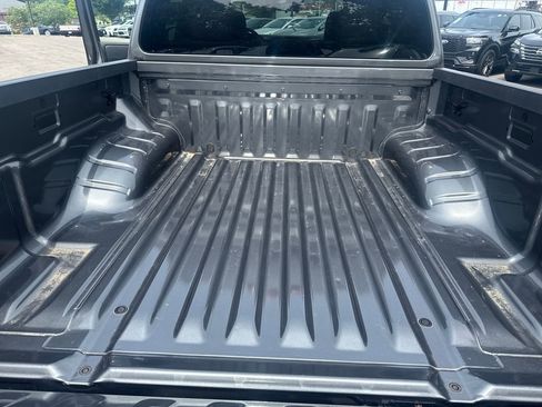 Used 2023 Nissan Frontier SV w/ Midnight Edition Package RWD image 24