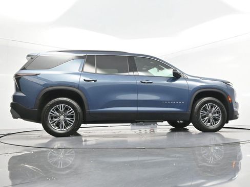 Used 2024 Chevrolet Traverse LT w/ LPO, Floor Liner Package FWD image 48