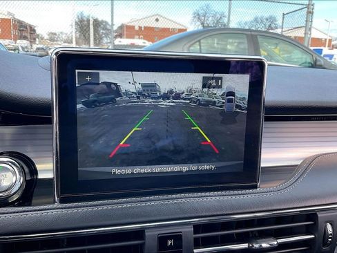 Used 2022 Lincoln Corsair AWD w/ Premium Package image 18