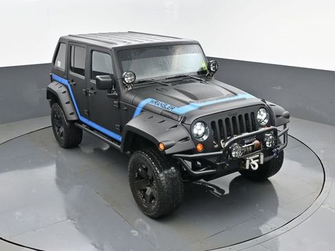Used 2013 Jeep Wrangler Unlimited Sport AWD/4WD image 16