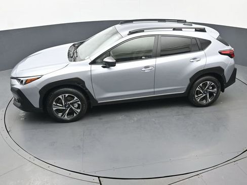 Used 2025 Subaru Crosstrek 2.0i Premium image 38