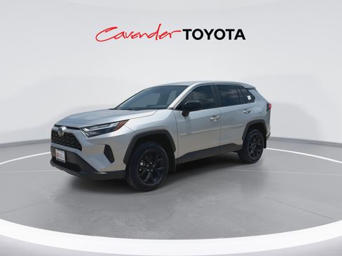 Certified 2024 Toyota RAV4 LE FWD image 4