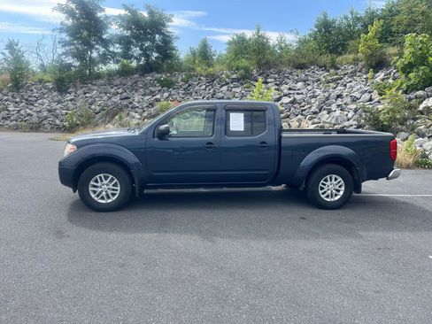 Used 2019 Nissan Frontier SV w/ Value Truck Package AWD/4WD image 4
