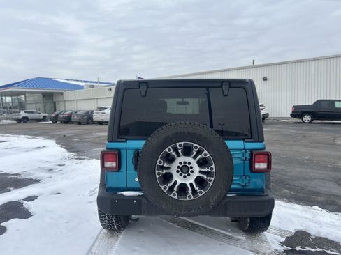 Used 2020 Jeep Wrangler Unlimited Sport image 6