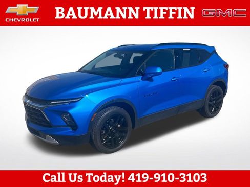 Used 2024 Chevrolet Blazer LT w/ Convenience Package FWD image 2