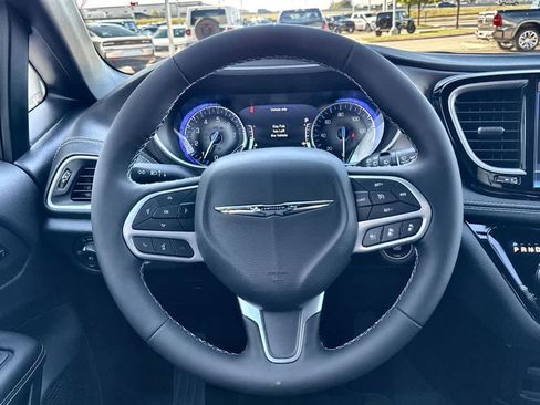 New 2026 Chrysler Pacifica Select FWD image 20